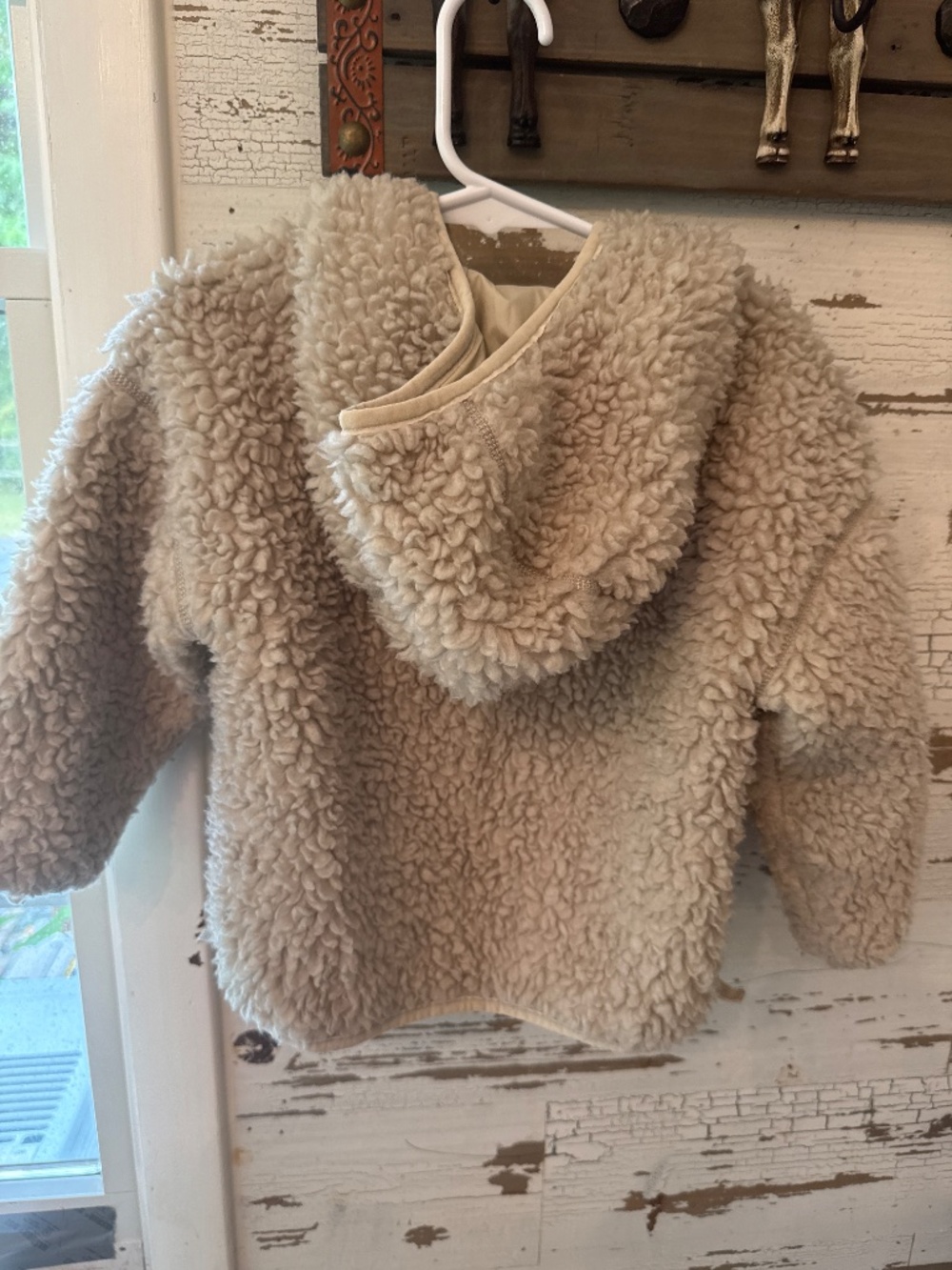 Winter jacket - Picture 3 of 3